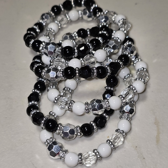 6 Handmade Black White and Clear Stretchy Beaded Bracelet - Picture 1 of 5